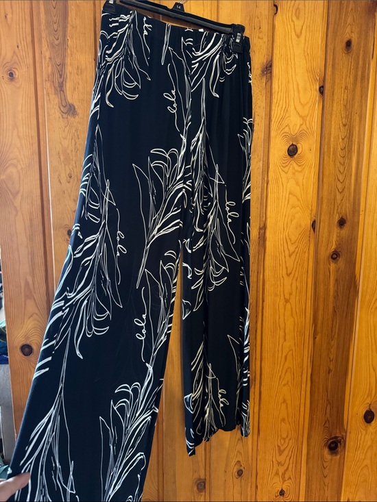 Simply Sisters Pants - Simply Sisters Black Wide-Leg Palazzo Pants with White Ti Leaf Print